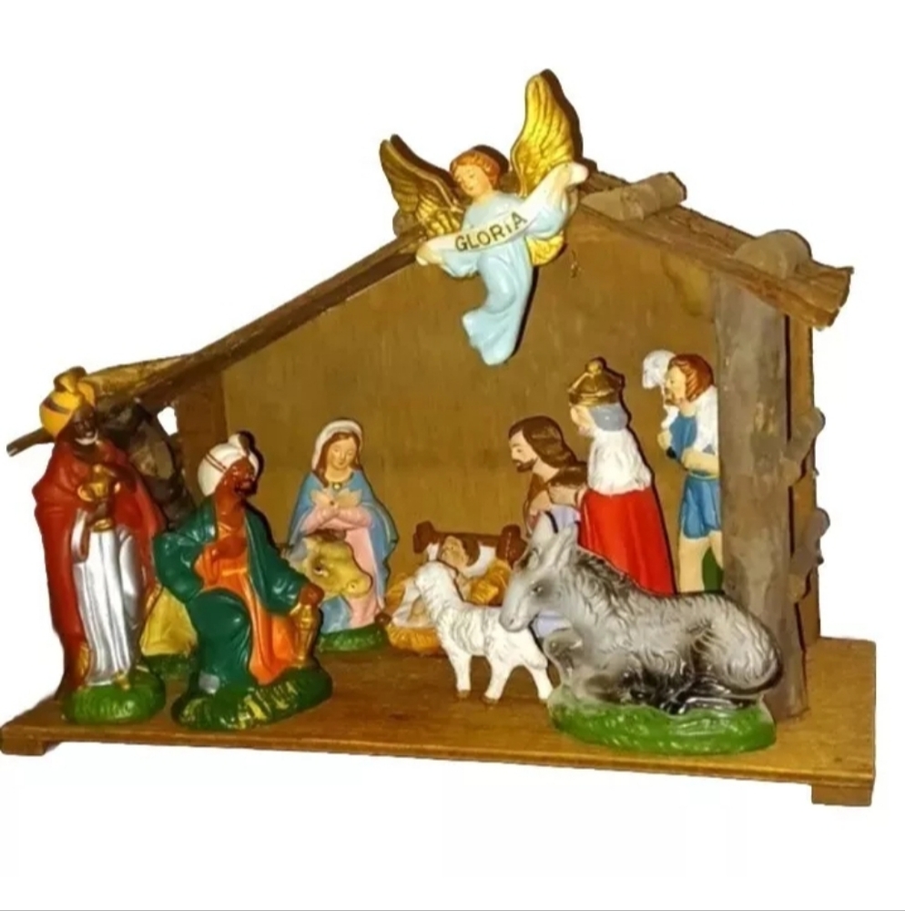 Vintage Nativity Set of 12 Pieces Hand Painted Paper Mache Chalkware Japan Made